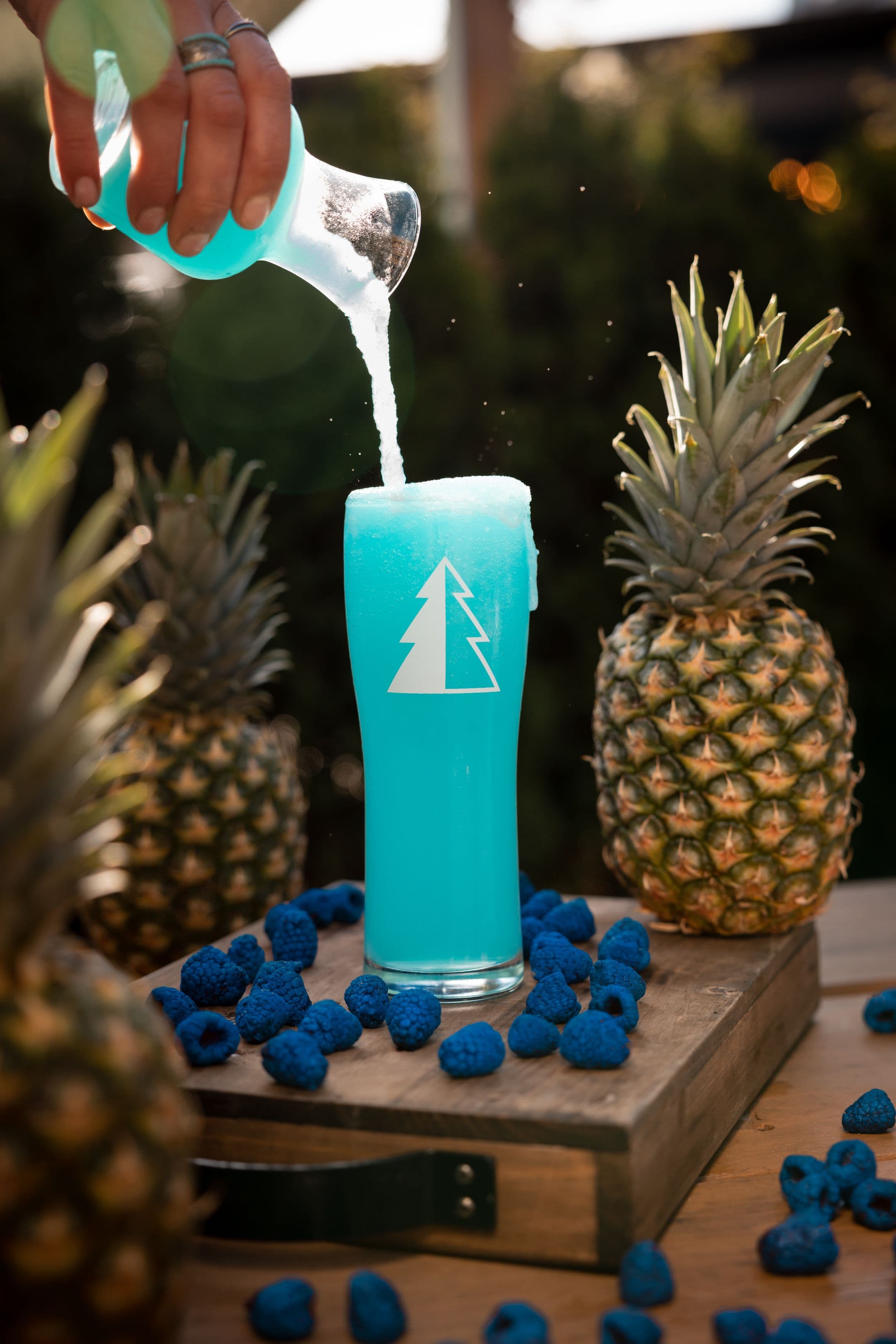 Paradise Blue Seltzer Slush